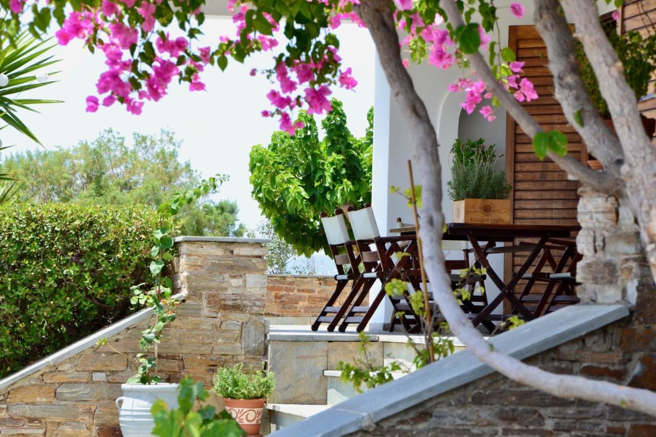 Beach House Set In A Beautiful Bay Karystos  Eksteriør billede