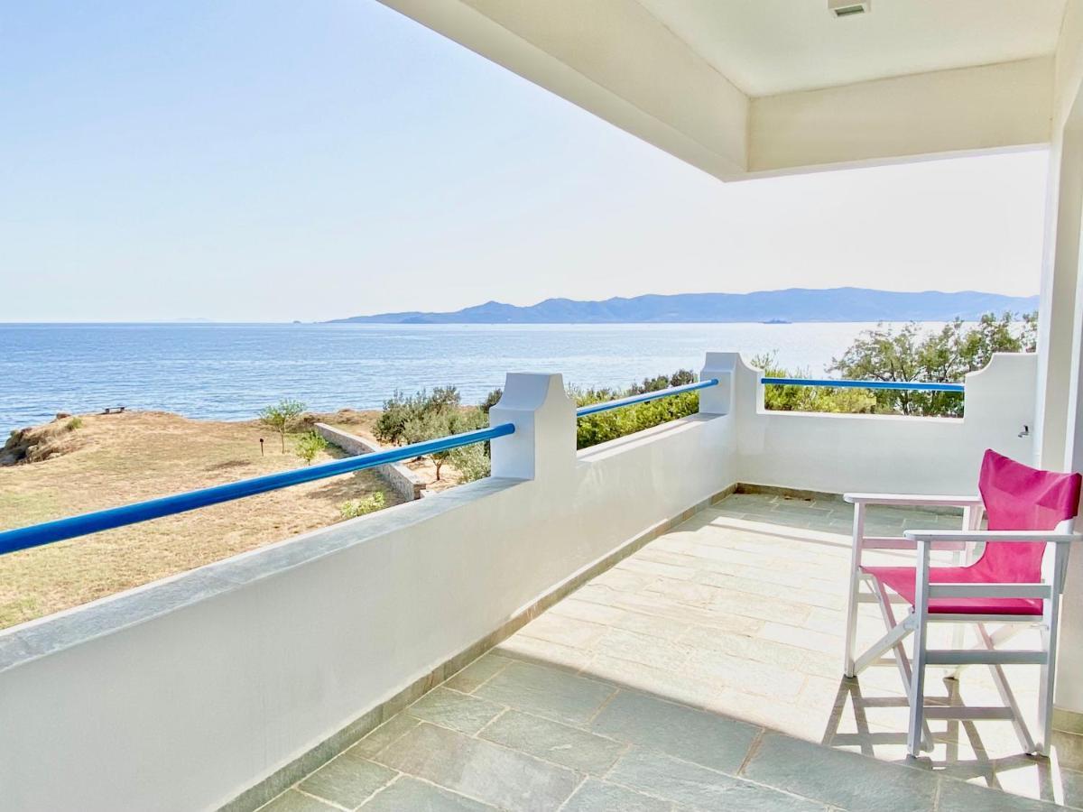 Beach House Set In A Beautiful Bay Karystos  Eksteriør billede